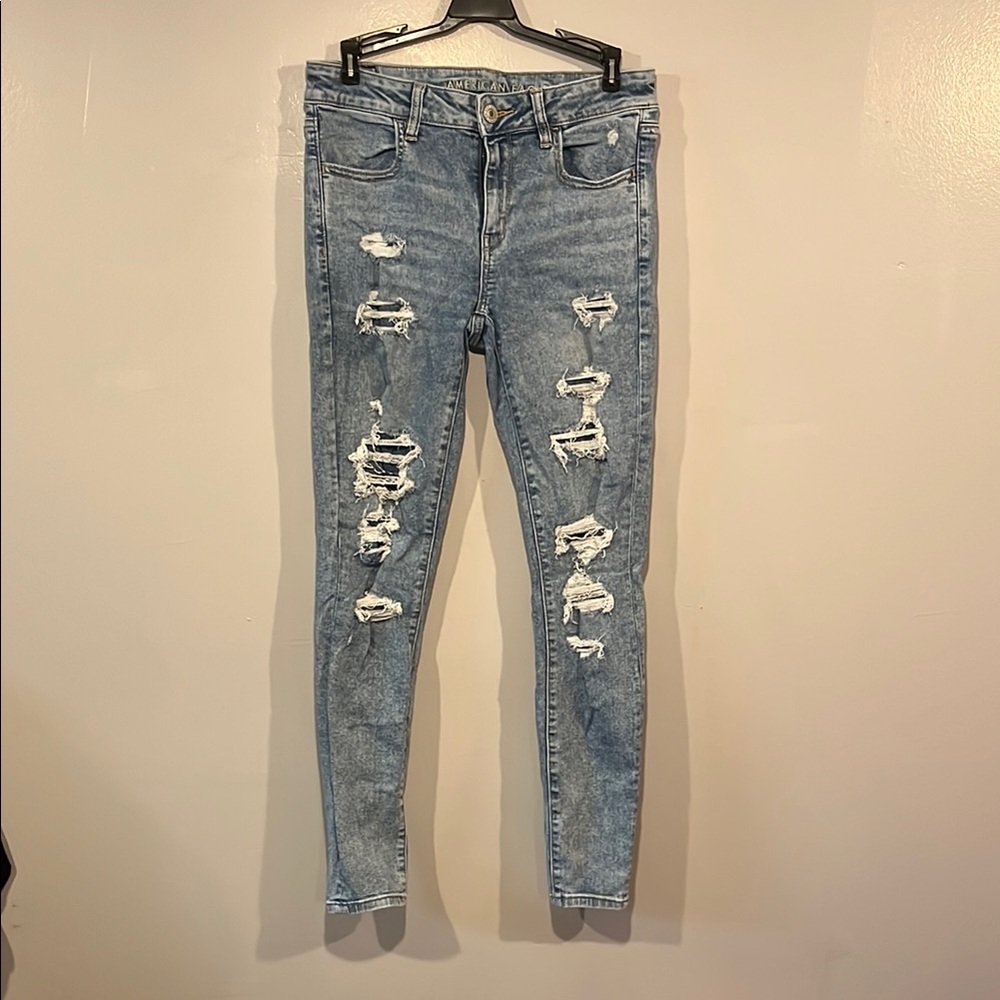 American Eagle Outfitters Light Blue Distressed Skinny Jeans